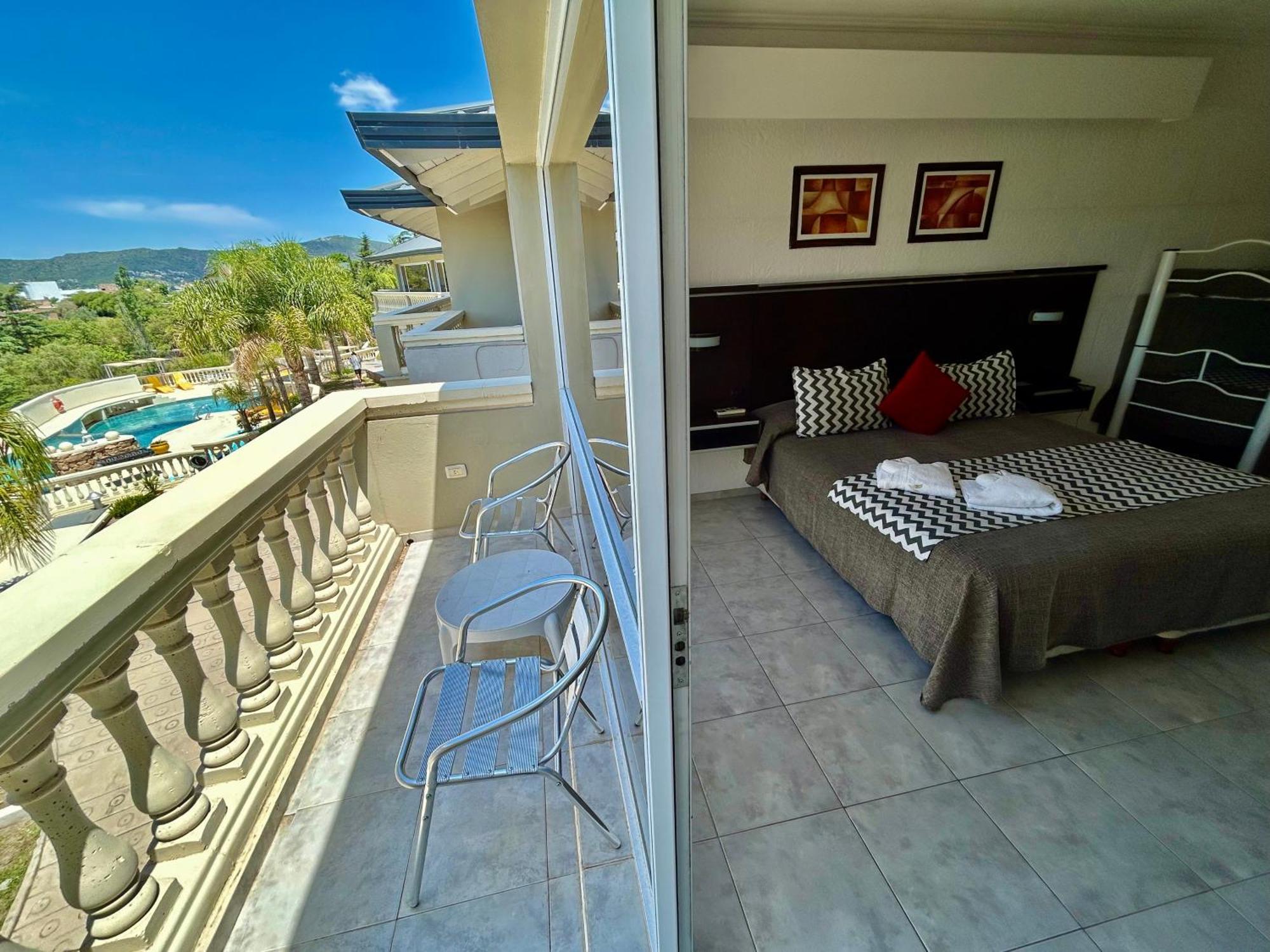 Villa La Font Apart Hotel & Spa فيلا كارلوس باز المظهر الخارجي الصورة